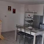 Maria Tatil Evi *