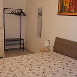 Maria *